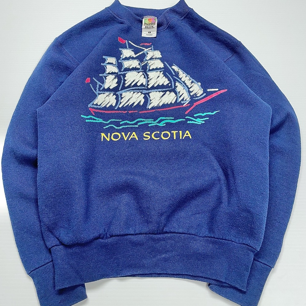 2000s Nova Scotia Sailboat Crewneck Size S
